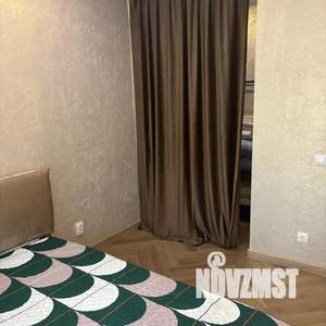 1-к квартира, посуточно, 42м2, 2/15 этаж