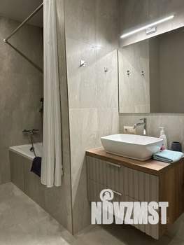1-к квартира, посуточно, 40м2, 23/25 этаж
