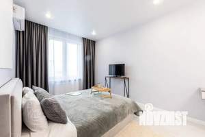 1-к квартира, посуточно, 40м2, 6/25 этаж