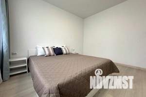 1-к квартира, посуточно, 37м2, 8/25 этаж