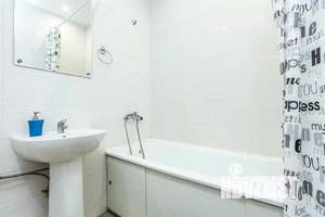 1-к квартира, посуточно, 42м2, 1/1 этаж