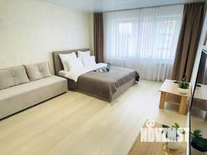 1-к квартира, посуточно, 46м2, 1/1 этаж