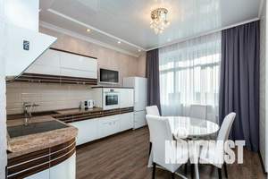 1-к квартира, посуточно, 64м2, 12/23 этаж