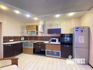 2-к квартира, посуточно, 60м2, 1/1 этаж