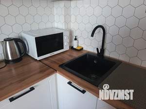 Студия квартира, посуточно, 27м2, 13/18 этаж