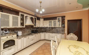 4-к квартира, на длительный срок, 170м2, 3/10 этаж