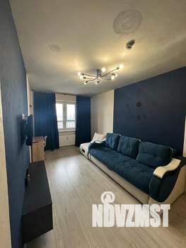 1-к квартира, посуточно, 35м2, 10/25 этаж