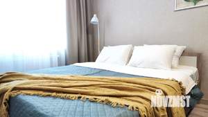 1-к квартира, посуточно, 38м2, 8/19 этаж