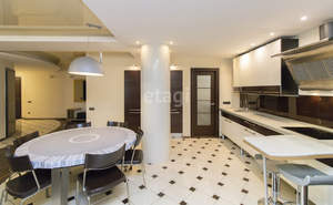 4-к квартира, на длительный срок, 170м2, 5/5 этаж