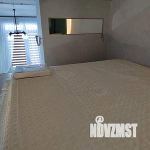 Студия квартира, посуточно, 27м2, 1/10 этаж