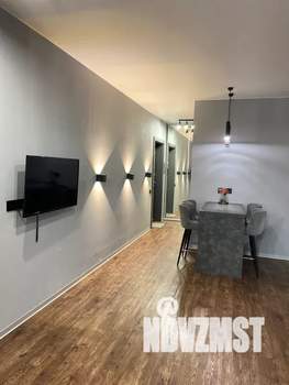 Студия квартира, посуточно, 30м2, 10/19 этаж