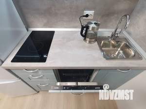 Студия квартира, посуточно, 28м2, 13/13 этаж