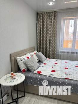 Студия квартира, посуточно, 22м2, 13/16 этаж