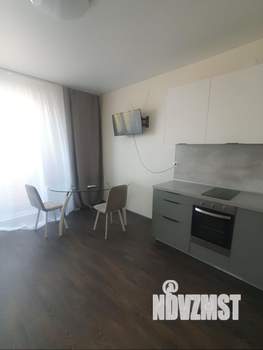 Студия квартира, посуточно, 35м2, 2/19 этаж