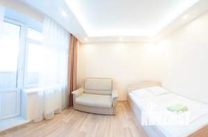 Студия квартира, посуточно, 35м2, 6/20 этаж