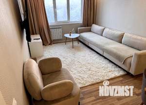 3-к квартира, посуточно, 67м2, 1/1 этаж
