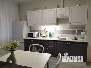 1-к квартира, посуточно, 60м2, 13/17 этаж