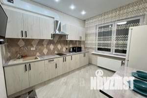 1-к квартира, посуточно, 38м2, 2/10 этаж
