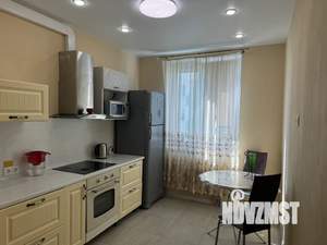 1-к квартира, посуточно, 38м2, 8/17 этаж