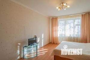 1-к квартира, посуточно, 43м2, 6/10 этаж