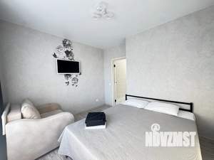 1-к квартира, посуточно, 43м2, 4/9 этаж