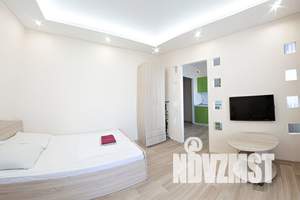 1-к квартира, посуточно, 35м2, 1/20 этаж