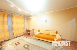 Студия квартира, посуточно, 42м2, 5/9 этаж