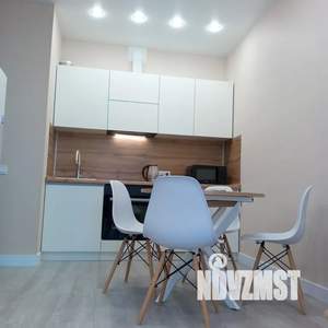 2-к квартира, посуточно, 38м2, 18/23 этаж