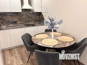 2-к квартира, посуточно, 58м2, 4/10 этаж