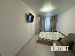 1-к квартира, посуточно, 38м2, 7/17 этаж