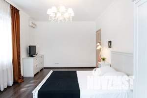 1-к квартира, посуточно, 75м2, 1/1 этаж