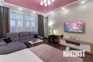 1-к квартира, посуточно, 55м2, 1/1 этаж