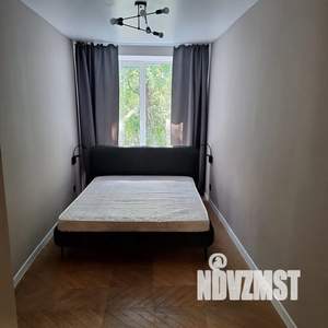 1-к квартира, посуточно, 54м2, 3/3 этаж