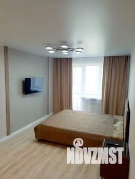 1-к квартира, посуточно, 40м2, 13/13 этаж