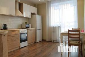 1-к квартира, посуточно, 64м2, 1/1 этаж