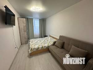 1-к квартира, посуточно, 38м2, 7/17 этаж