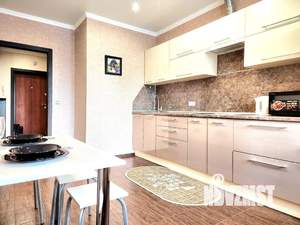 1-к квартира, посуточно, 46м2, 6/15 этаж