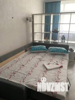 Студия квартира, посуточно, 38м2, 5/19 этаж