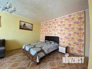 1-к квартира, посуточно, 37м2, 5/5 этаж