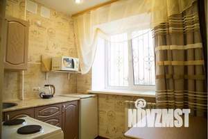 1-к квартира, посуточно, 10м2, 2/5 этаж