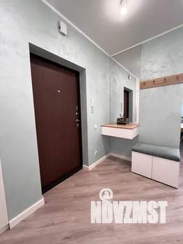 Студия квартира, посуточно, 38м2, 5/19 этаж