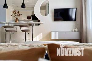 1-к квартира, посуточно, 36м2, 8/17 этаж