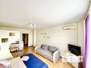 Студия квартира, посуточно, 35м2, 2/15 этаж