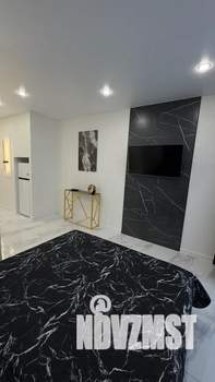 Студия квартира, посуточно, 33м2, 8/20 этаж