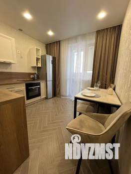 1-к квартира, посуточно, 40м2, 17/19 этаж