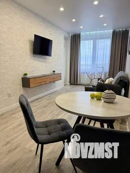 1-к квартира, посуточно, 41м2, 9/24 этаж