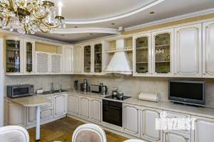 5-к квартира, на длительный срок, 200м2, 6/7 этаж
