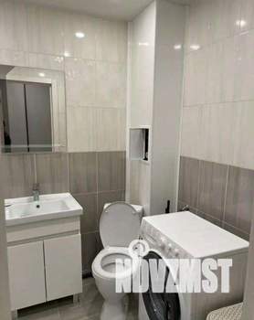 Студия квартира, на длительный срок, 32м2, 2/18 этаж