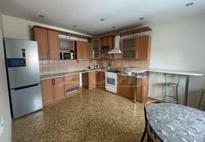 2-к квартира, на длительный срок, 100м2, 8/10 этаж