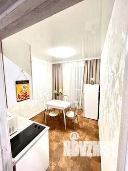 1-к квартира, посуточно, 40м2, 4/14 этаж